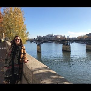 Meet your Posher, Michele